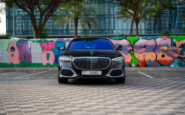 Black Mercedes Maybach S580, 2023 Photo 1