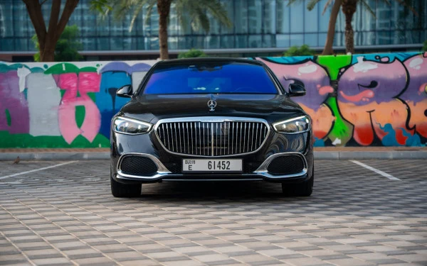 Black Mercedes Maybach S580, 2023 Photo 4