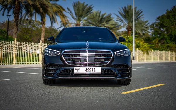 Black Mercedes S500, 2021 Photo 1