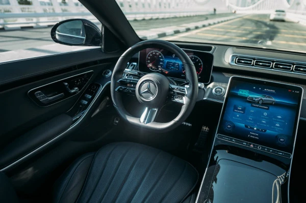 Black Mercedes S500, 2022 Photo 5