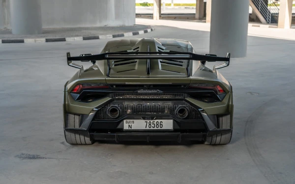 Green Lamborghini Huracan STO, 2023 Photo 4