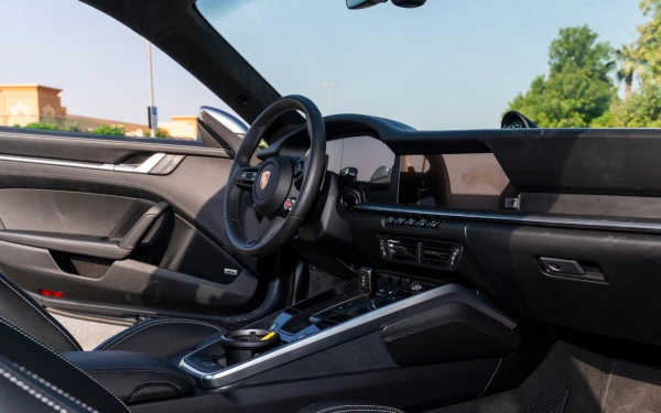 Grey Porsche 911 Carrera GTS, 2025 Photo 1