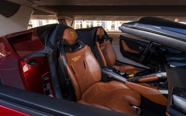 Maroon Lamborghini Huracan Evo Spyder, 2023 Photo 8