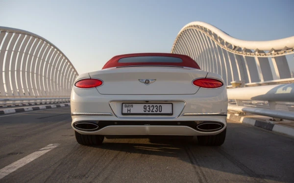 White Bentley Continental GTC V12, 2021 Photo 2
